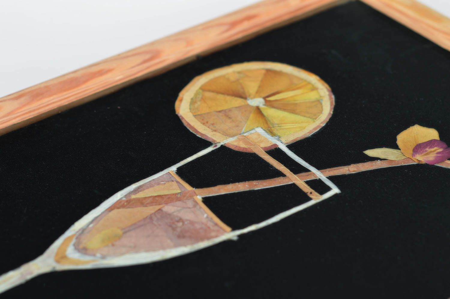 Картина из сухих листьев и лепестков роз на ткани ручной работы авторская Бокал  фото 5