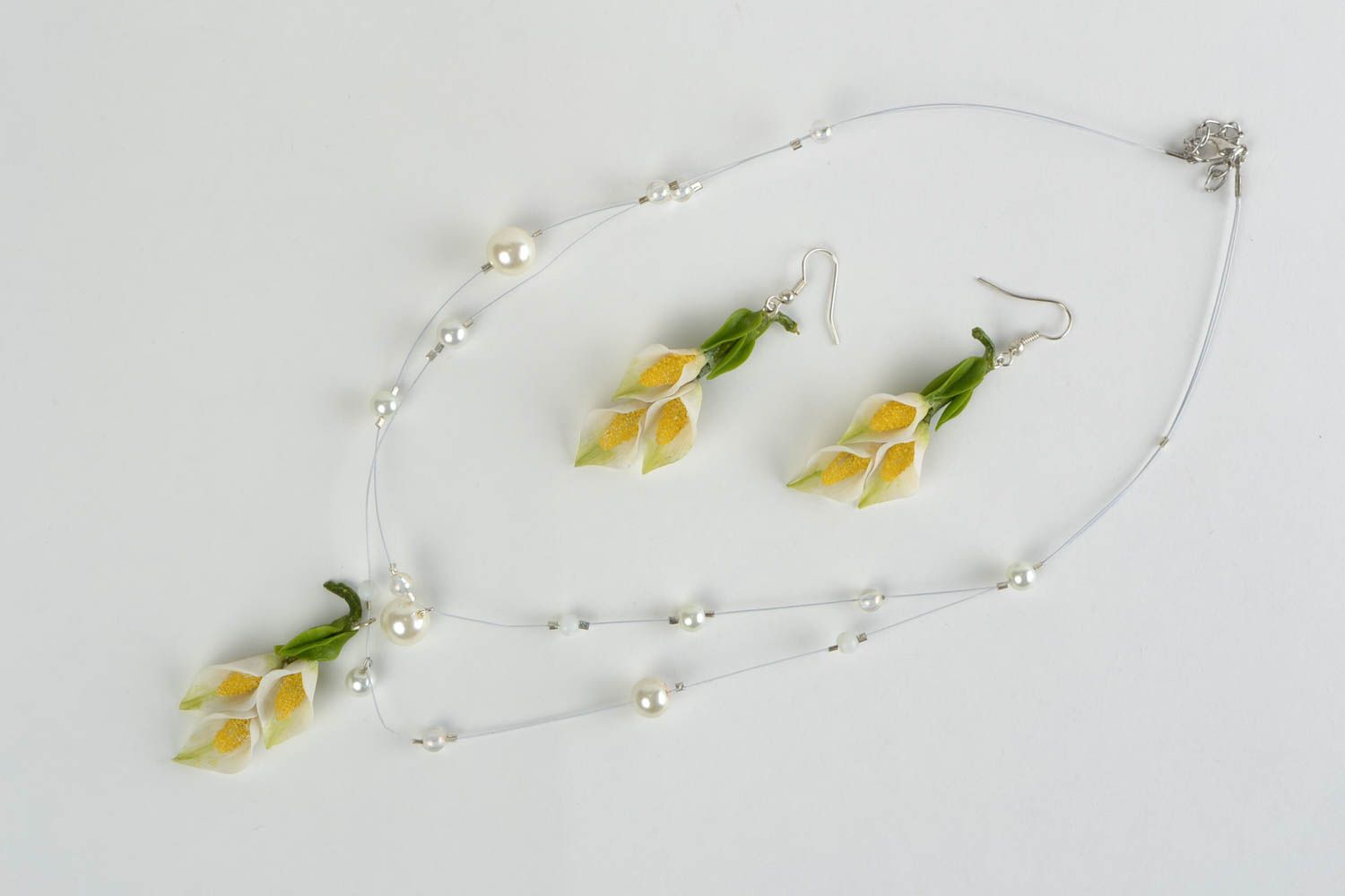 Set of handmade cold porcelain jewelry with flowers earrings and necklace photo 2