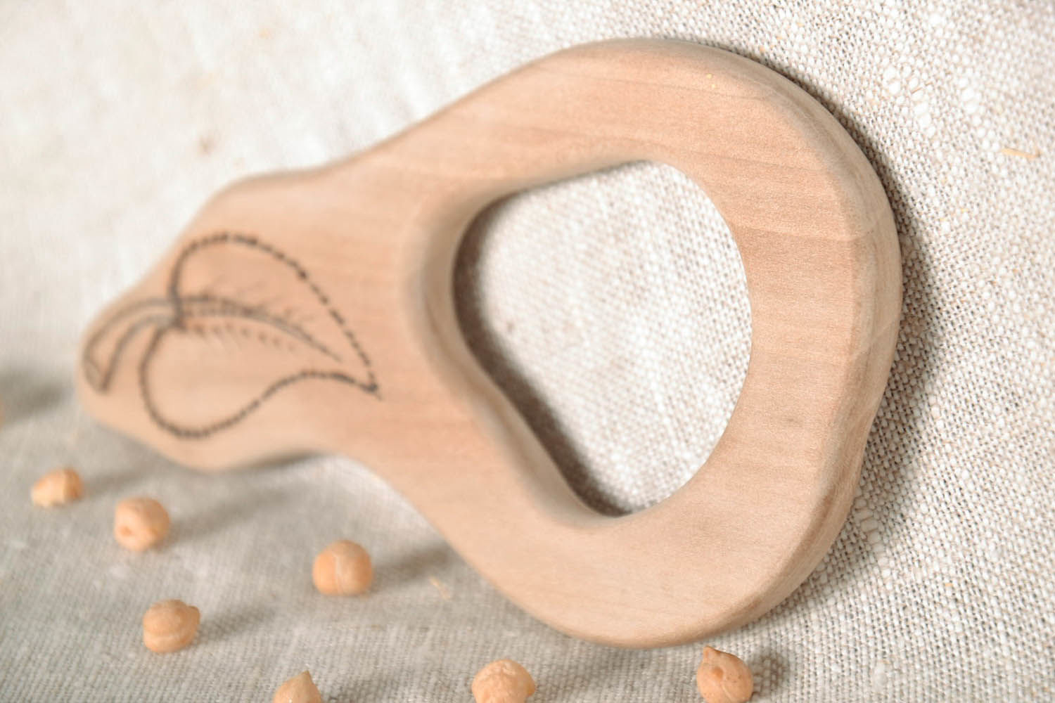 Wooden teething toy Pear photo 1
