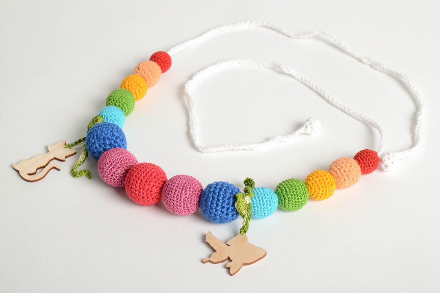Handmade babywearing necklace crochet ball necklace teething necklace ideas photo 2