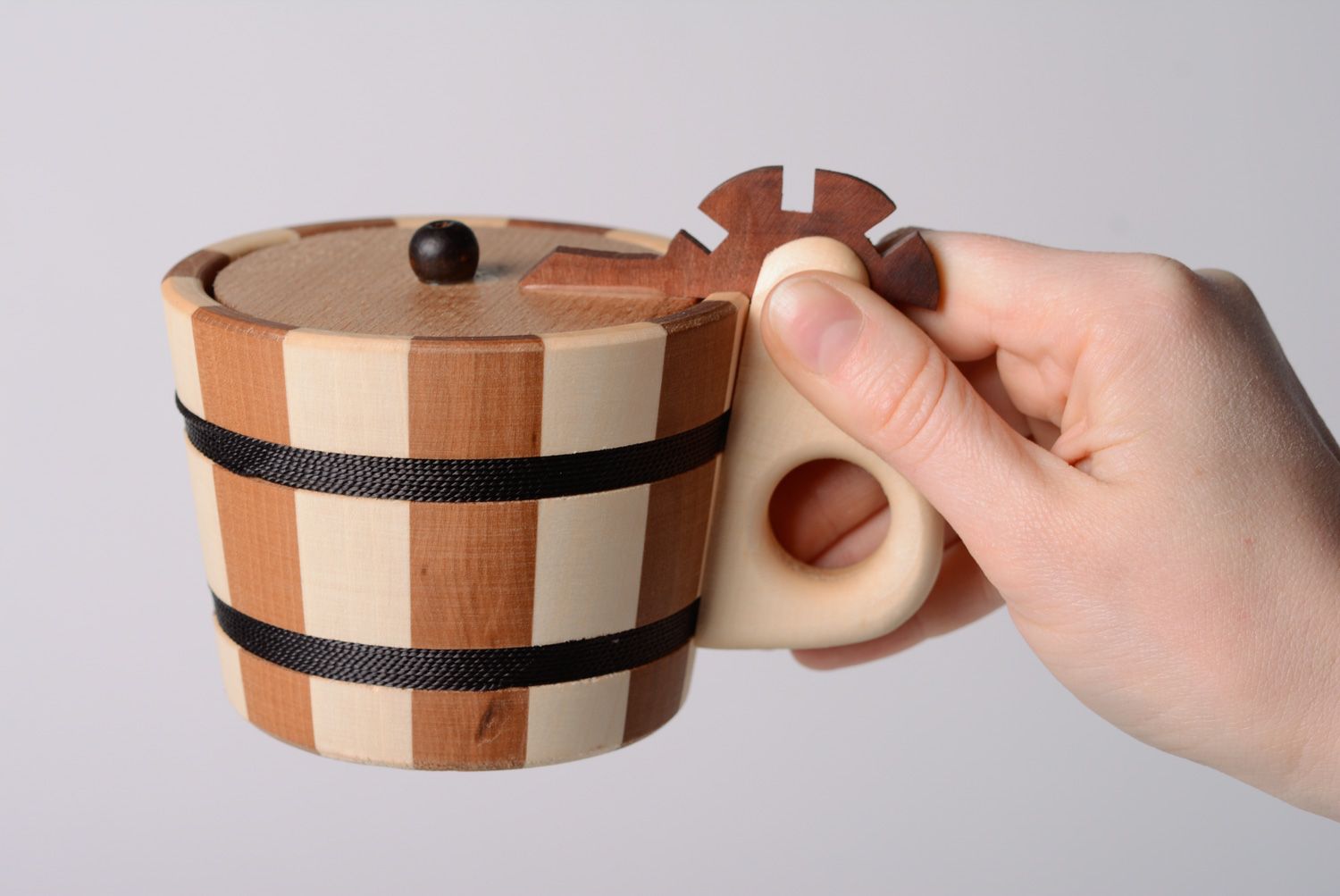 Boîte à épices en bois faite main 20 cl en forme de barrique design de créateur photo 2