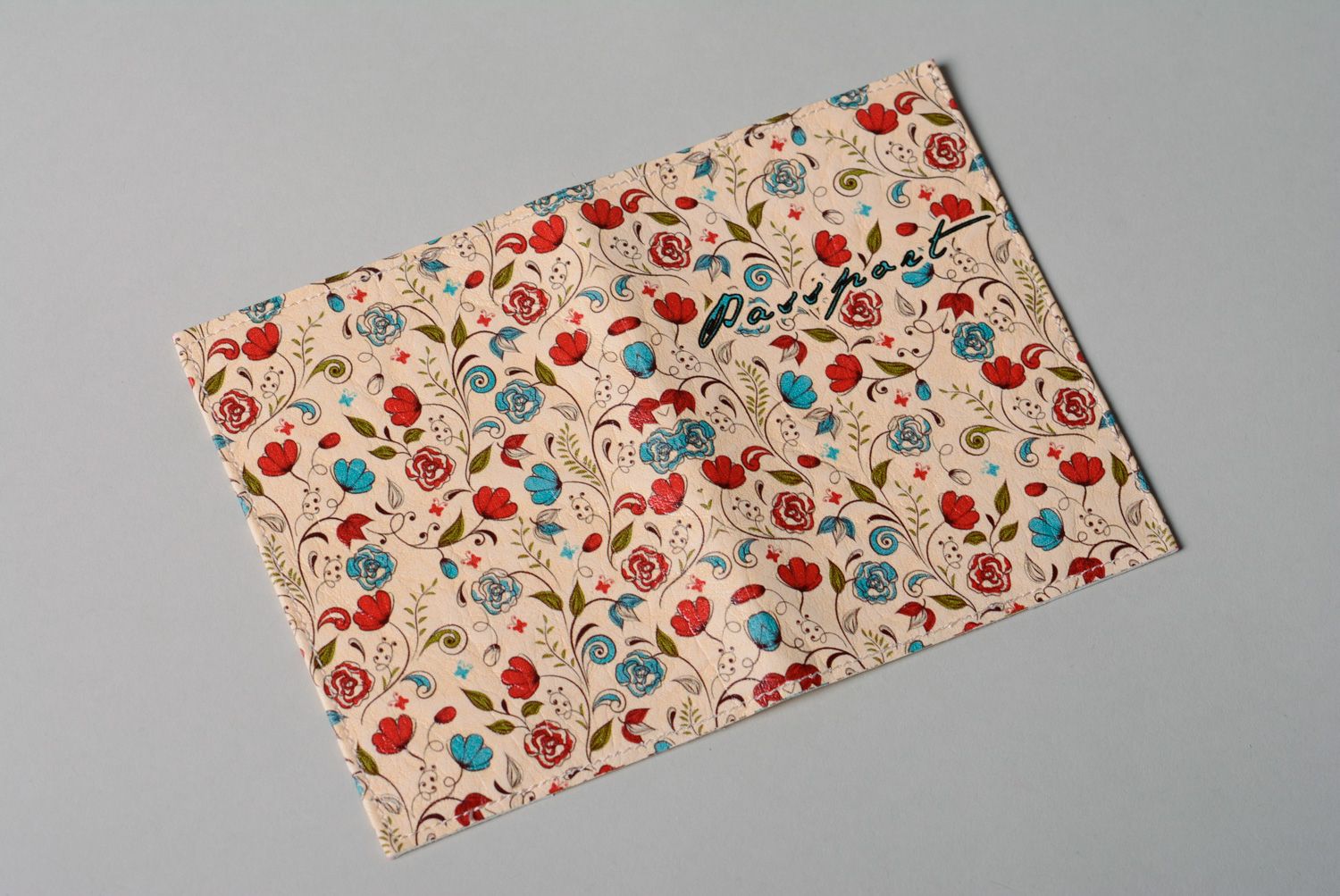 Handgemachte originelle Leder Passhülle mit Blumenmuster für Frauen foto 2