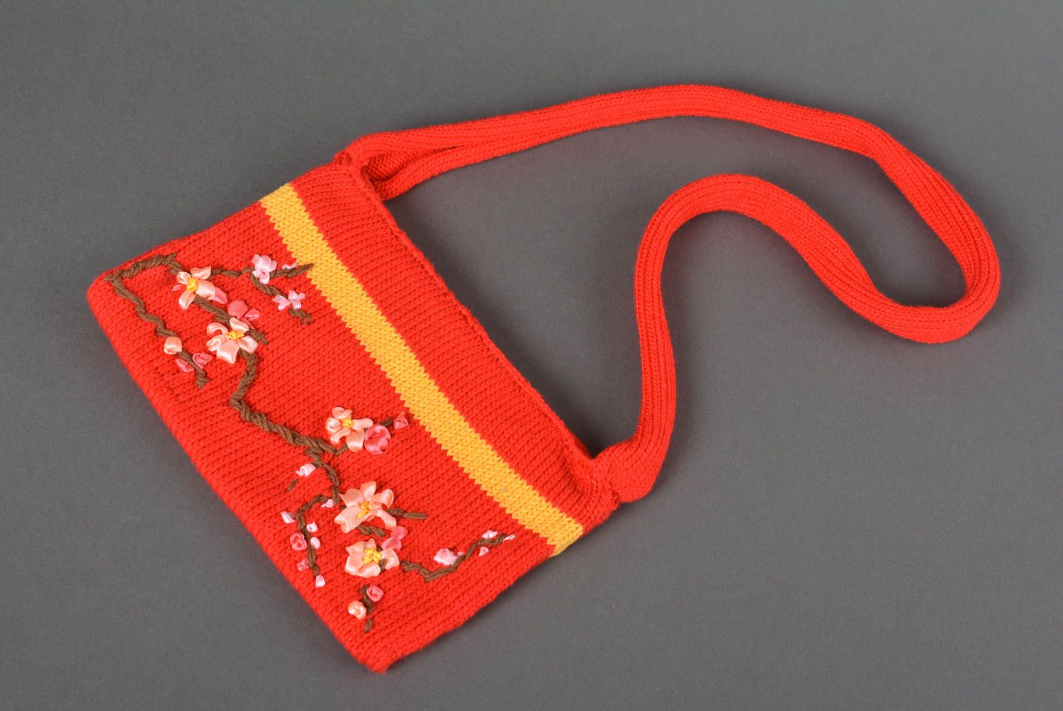 Handmade knitted purse red fabric shoulder bag designer women accessories photo 1