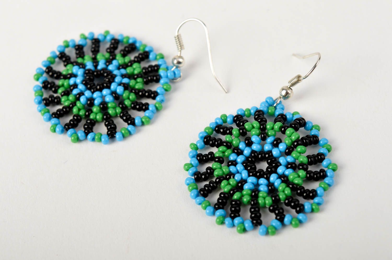 Handmade bright earrings unusual stylish beaded earrings beautiful jewelry photo 2