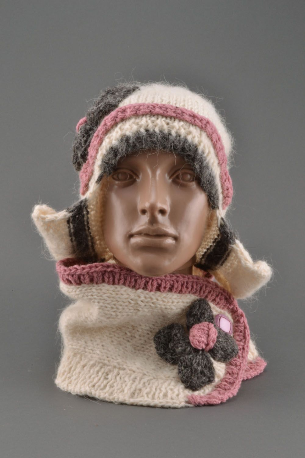 Natural wool ear flap hat and collar scarf photo 1