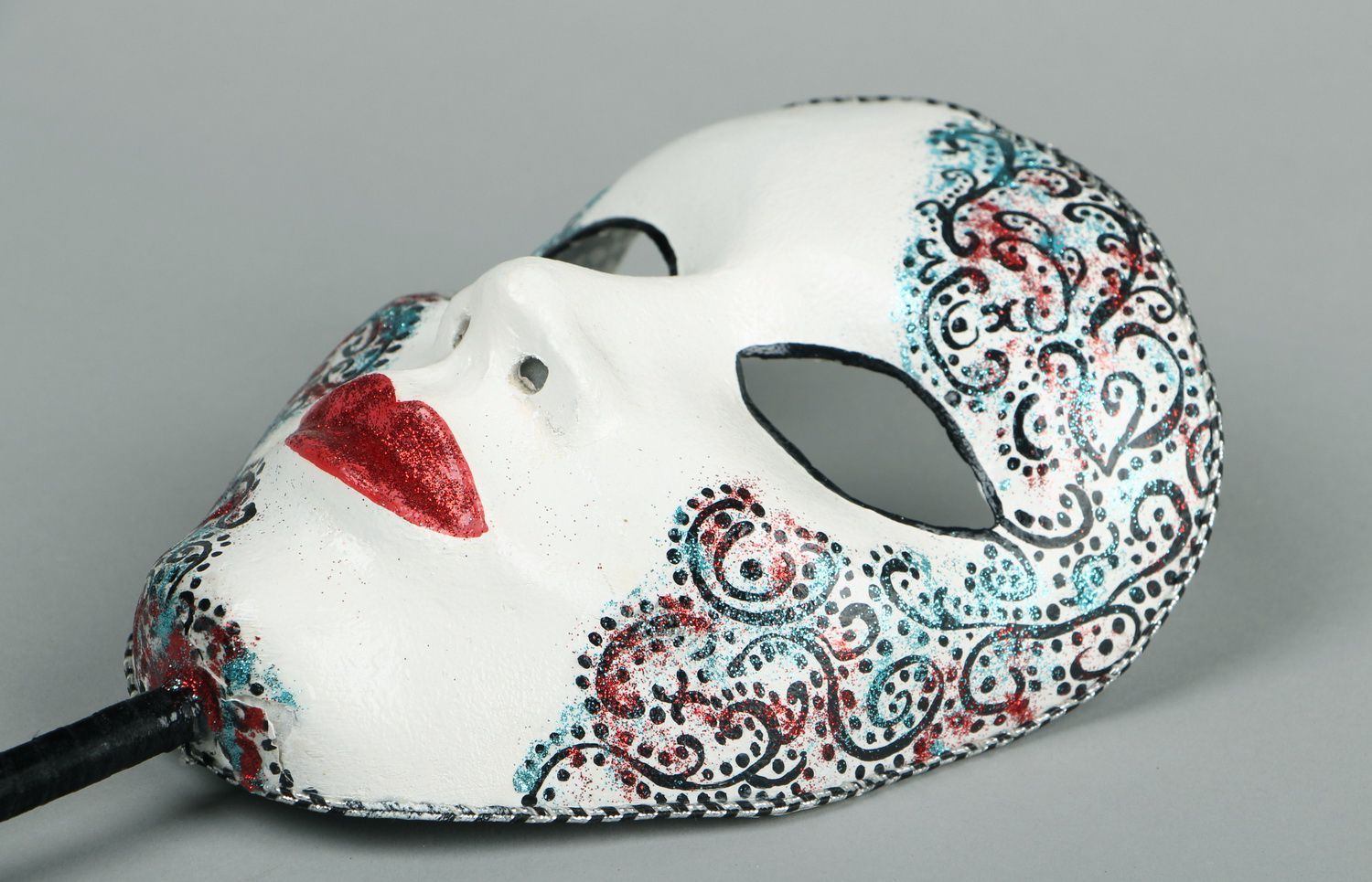 Máscara de carnaval con asa de madera Lady foto 4