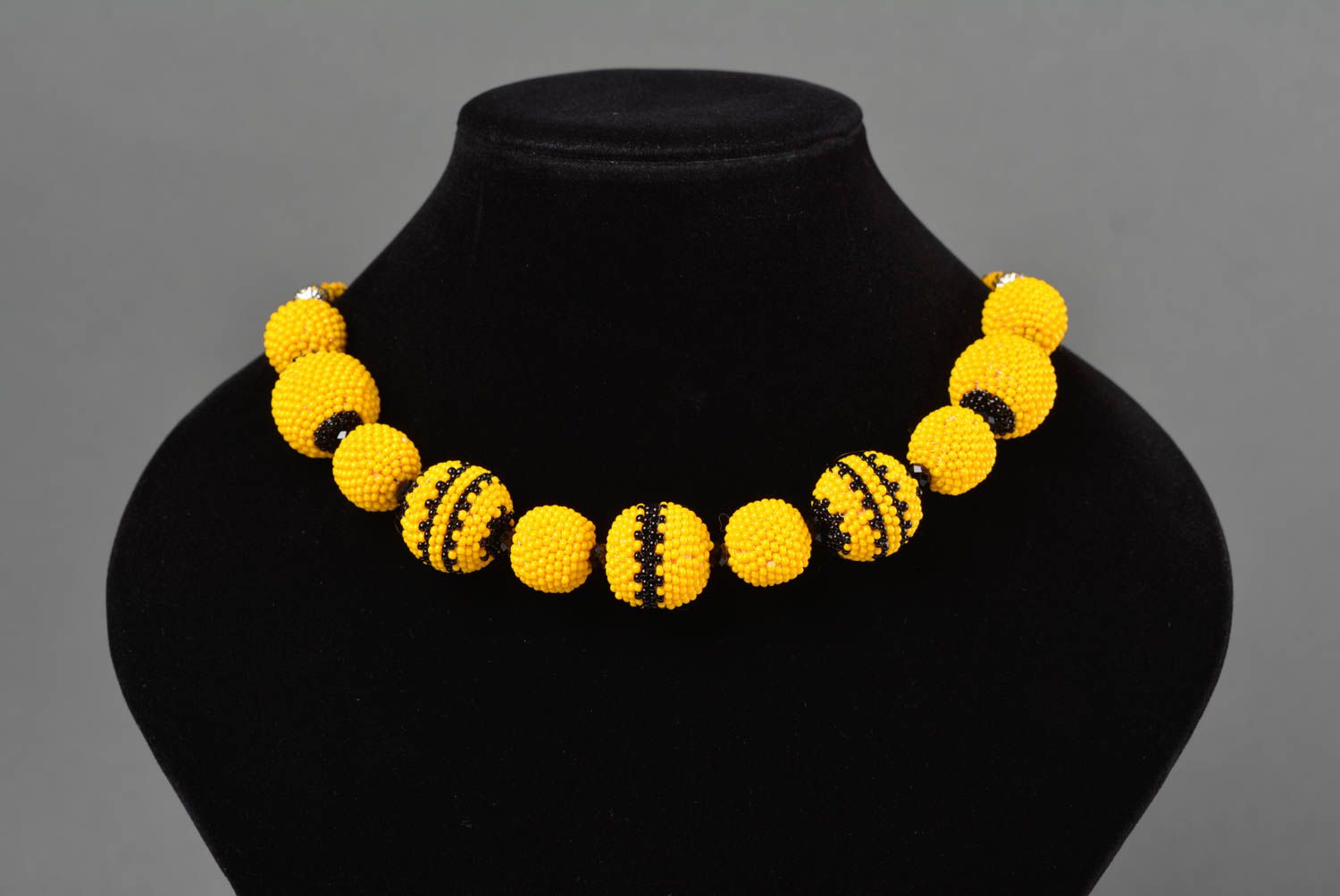 Beaded necklace of yellow color handmade bright designer stylish accessory photo 2