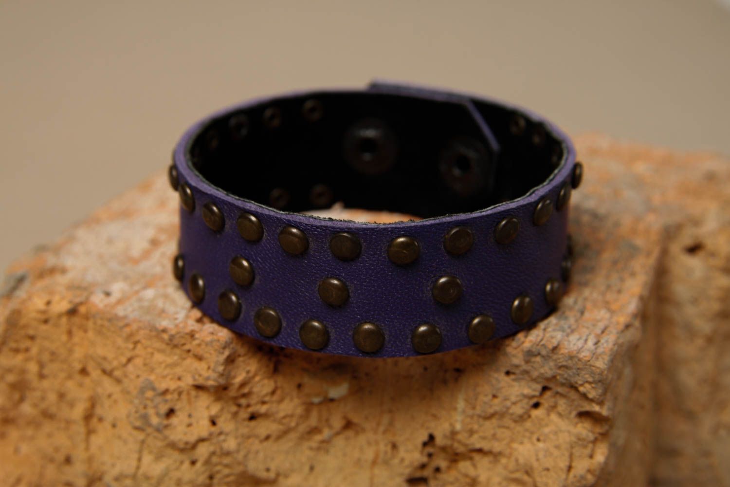 Bracelet cuir Bijou fait main bleu foncé Accessoire tendance style casual photo 1