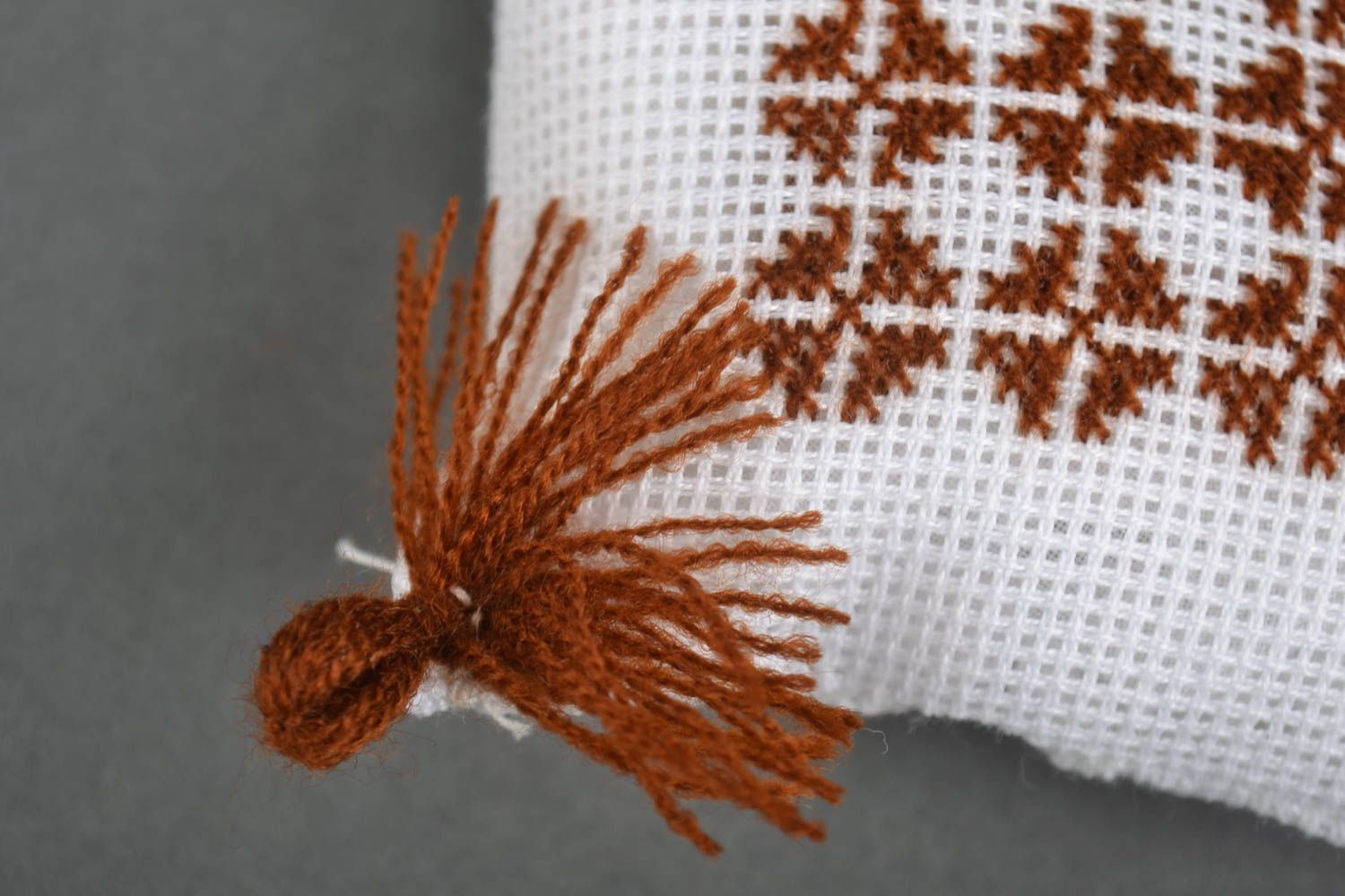 Pique-aiguille fait main Coussin à aiguilles broderie motif brun Déco maison photo 3