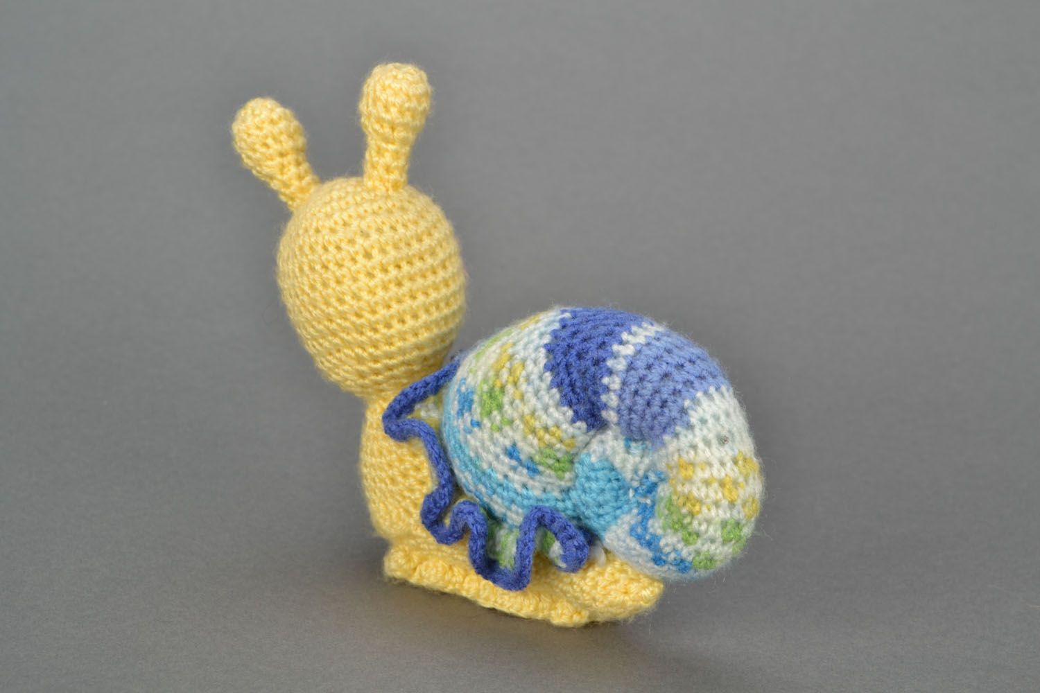 Jouet tricot au crochet Escargot multicolore  photo 5