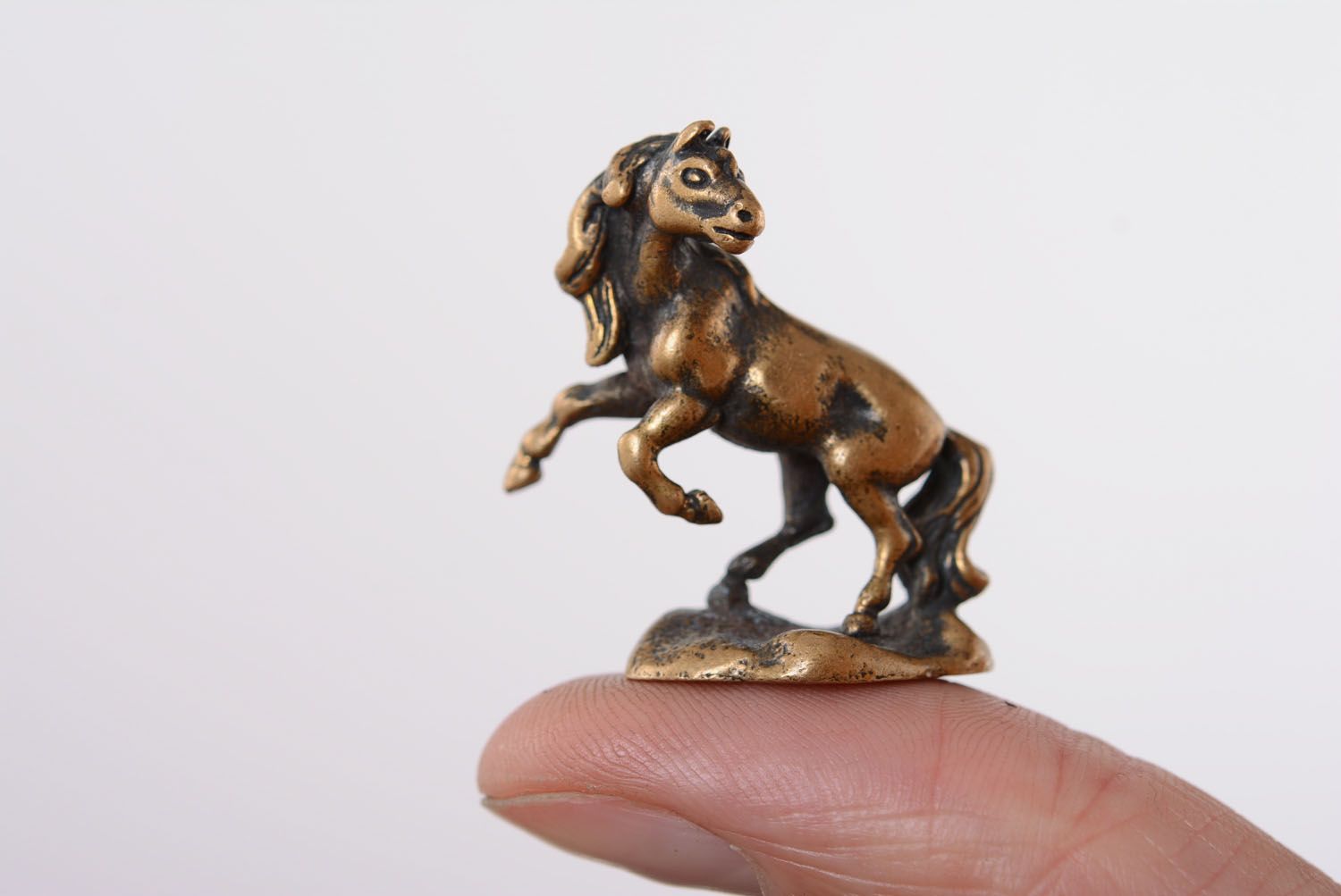 Figurine en bronze de cheval faite main  photo 3