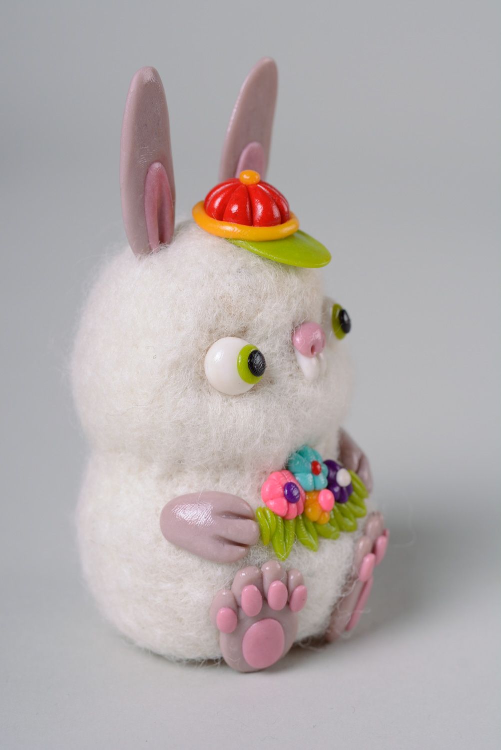 Juguete de fieltro en miniatura hecho a mano Conejo blanco foto 2