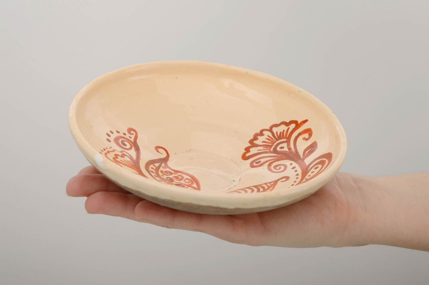 Глиняная тарелка с росписью фото 4
