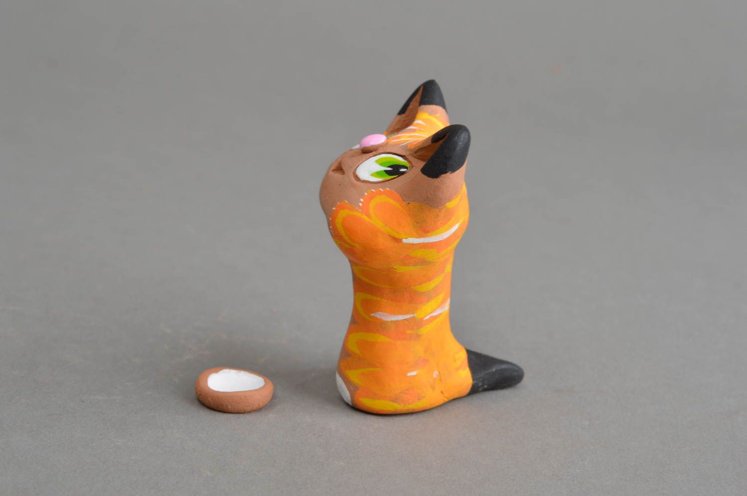 Handmade clay figurine cat painted statuette decorative ceramics for home photo 3