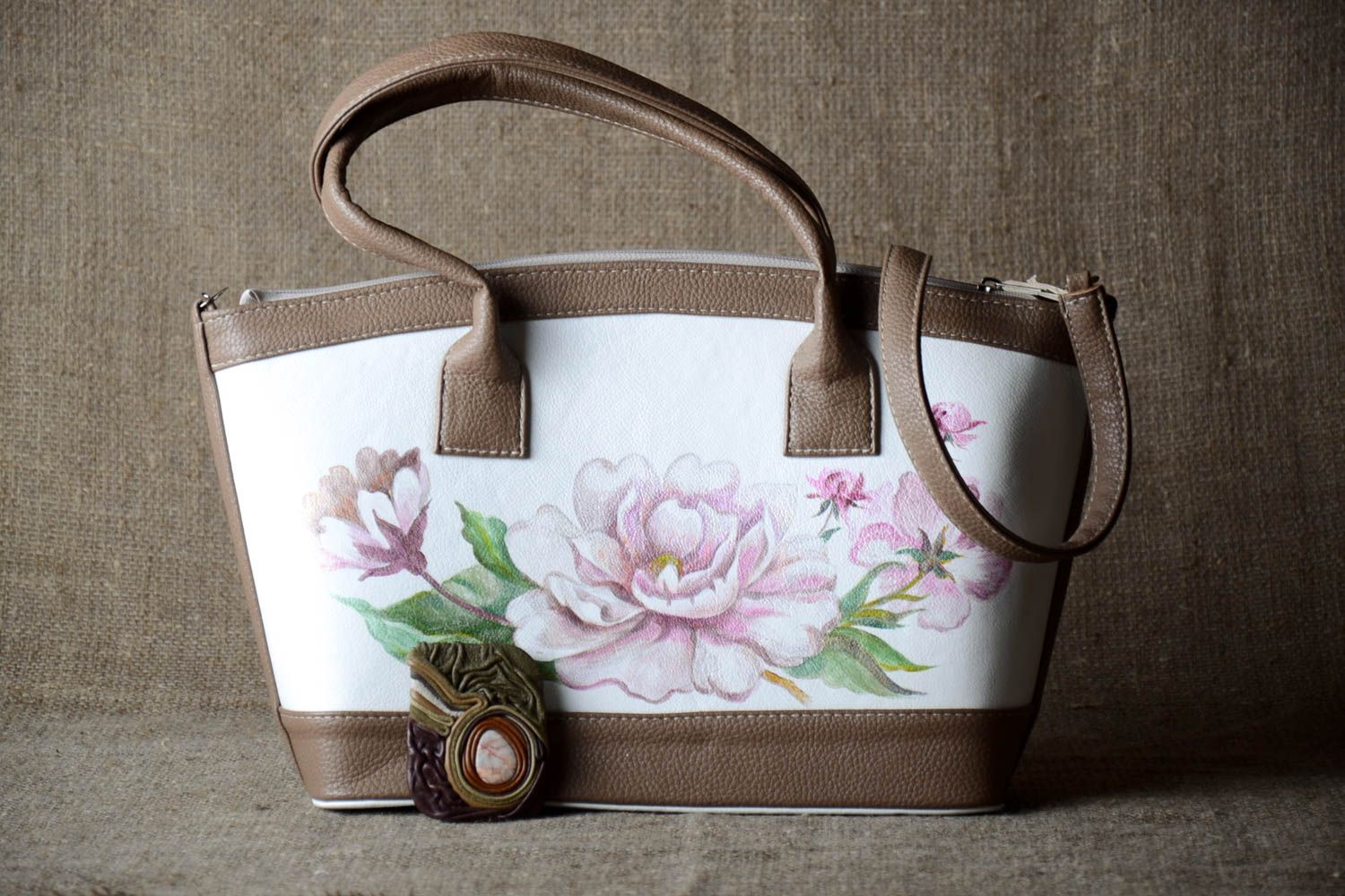 Umhängetasche Damen handmade Designer Tasche bunte Handtasche schöne Brosche  foto 1