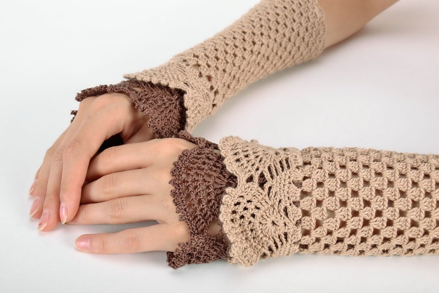 Mezziguanti a maglia fatti a mano guanti senza dita guantini scaldamani
 foto 2