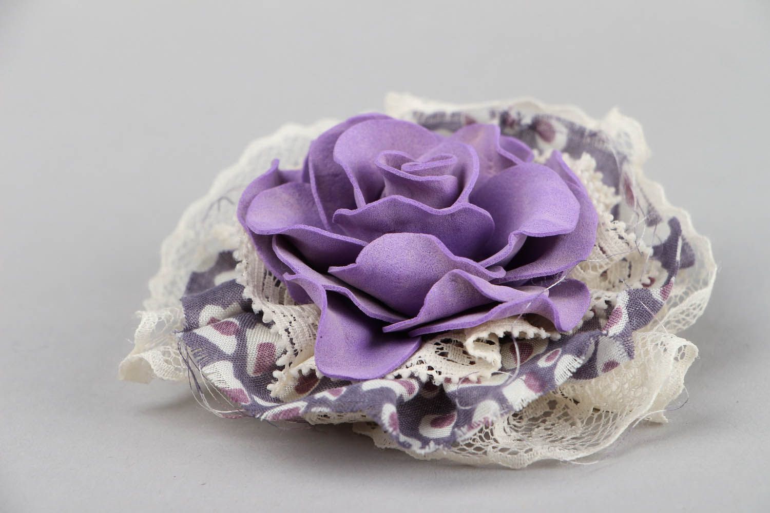 Hair clip with lace photo 2