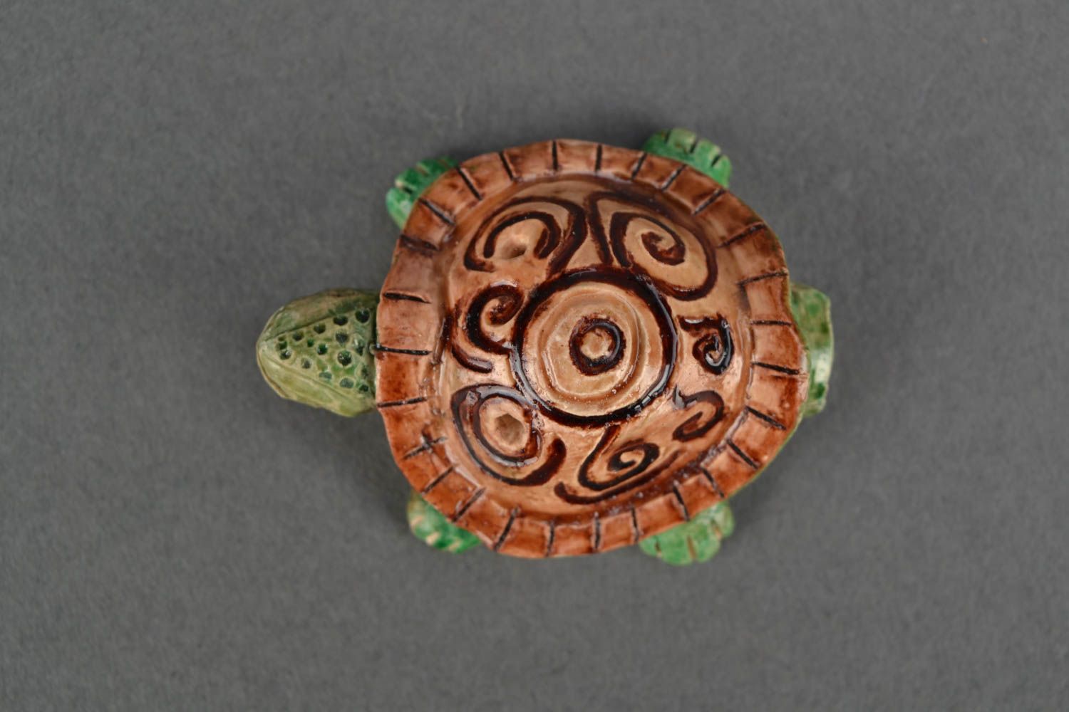 Sifflet instrument de musique en forme de tortue miniature peint original photo 4