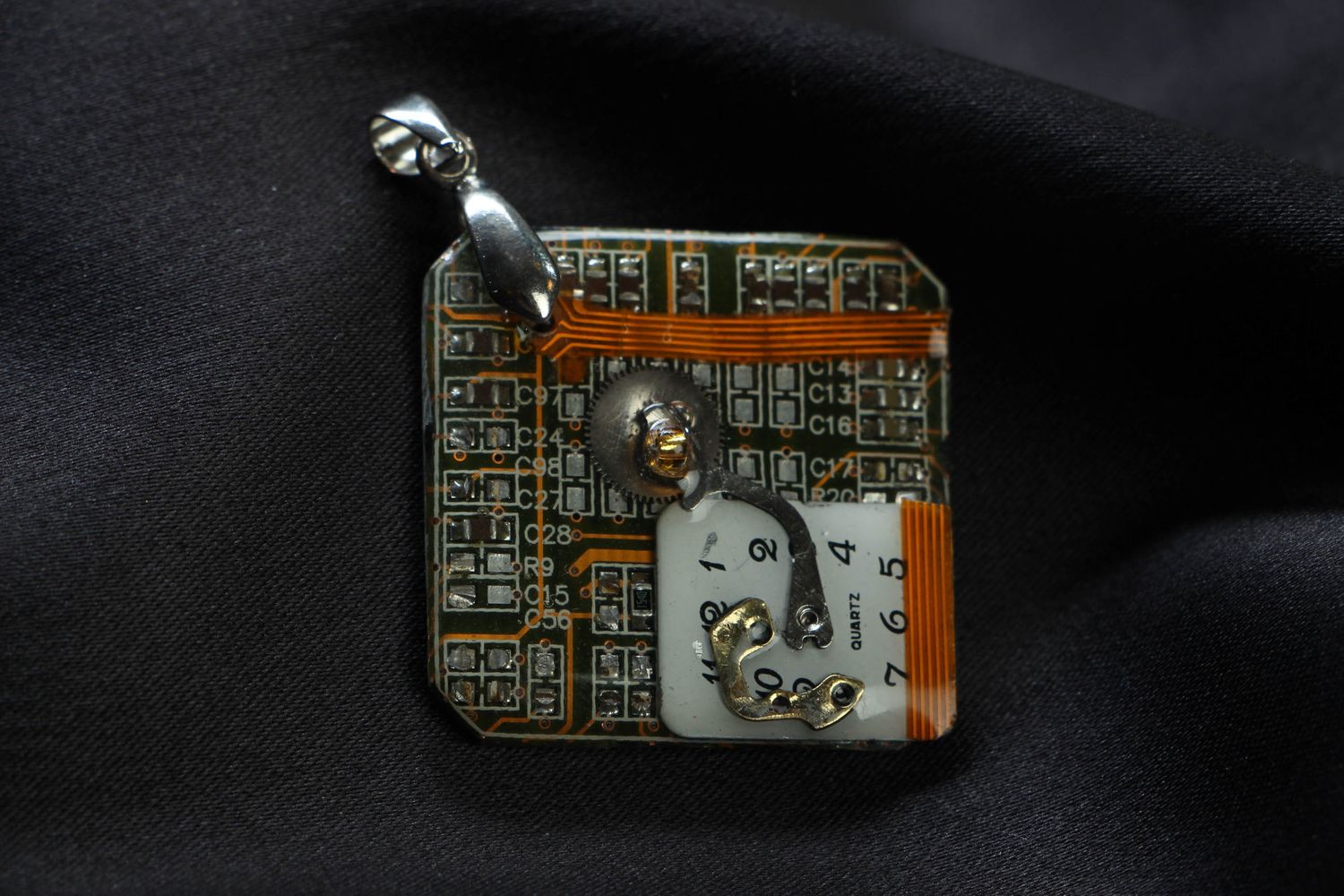 Square pendant in cyberpunk style photo 1