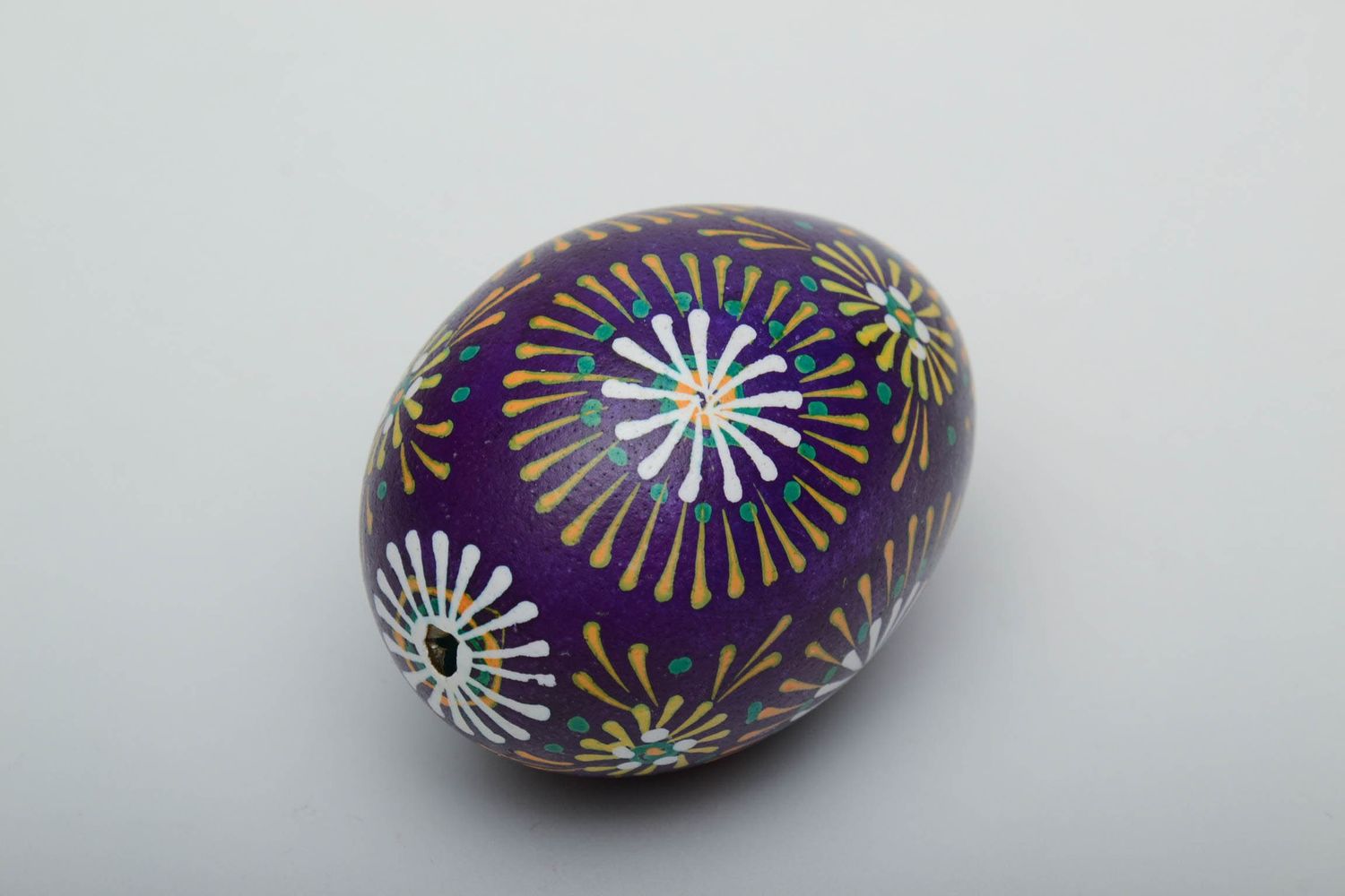 Huevo pintado con símbolos de lemkos foto 3