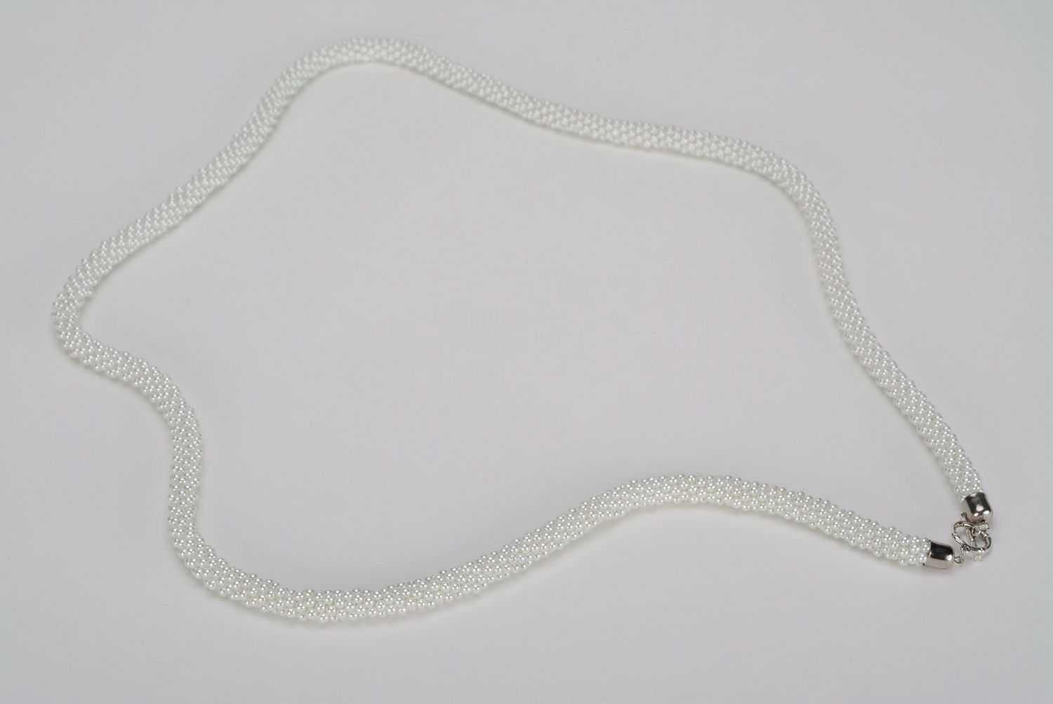Halskette aus Perlen foto 2