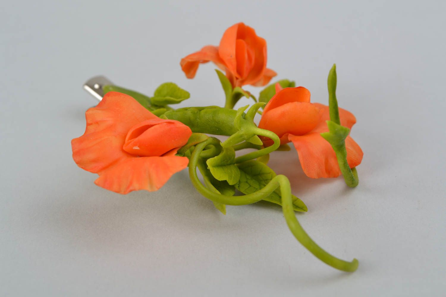 Barrette cheveux fleurs fleurs de petit pois en argile autodurcissante faite main photo 3