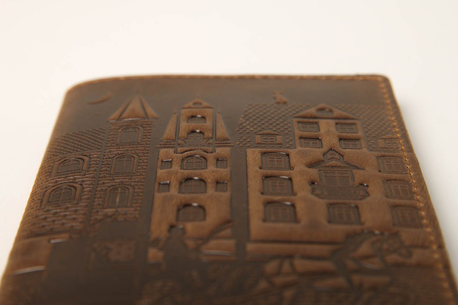 Обложка на паспорт handmade необычный подарок коричневый кожаный аксессуар фото 4