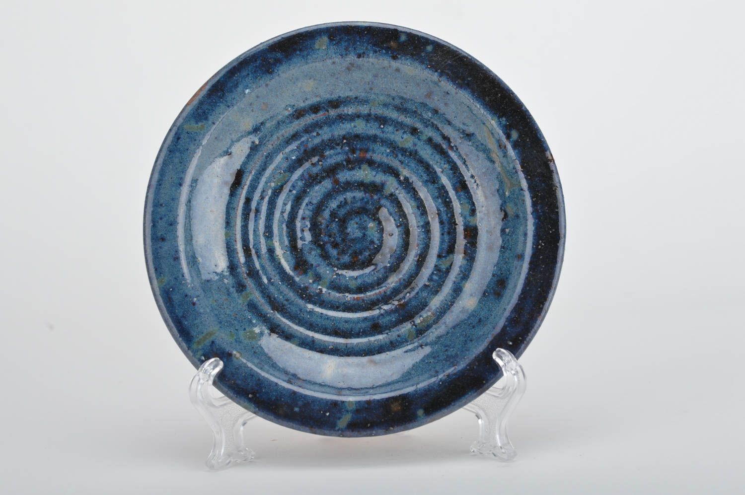 Керамическая тарелка декоративная покрытая глазурью круглая хэнд мэйд синяя фото 1