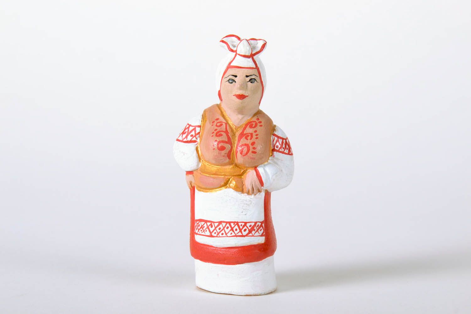 Ceramic figurine The Ukrainian Woman photo 2