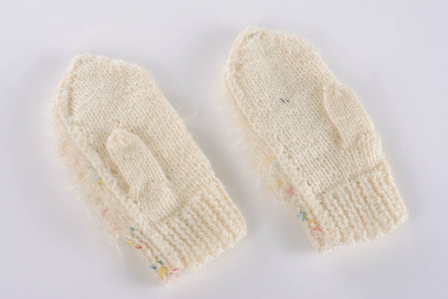 Hand knitted mittens photo 3