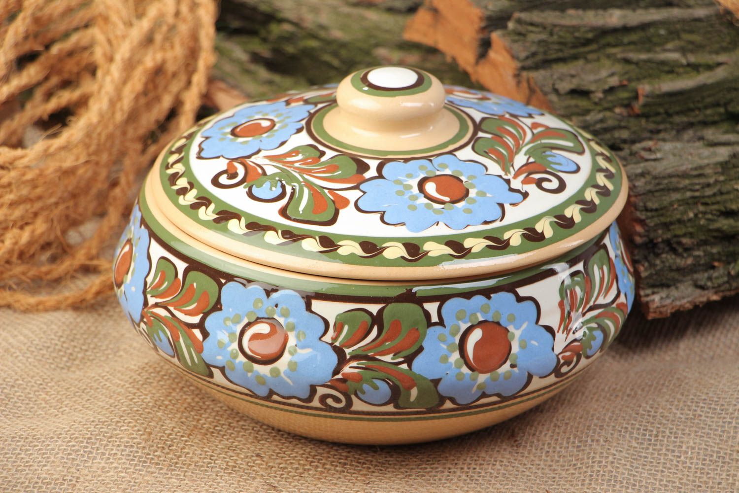 Handmade painted clay pot with lid for baking 1.5 l photo 1