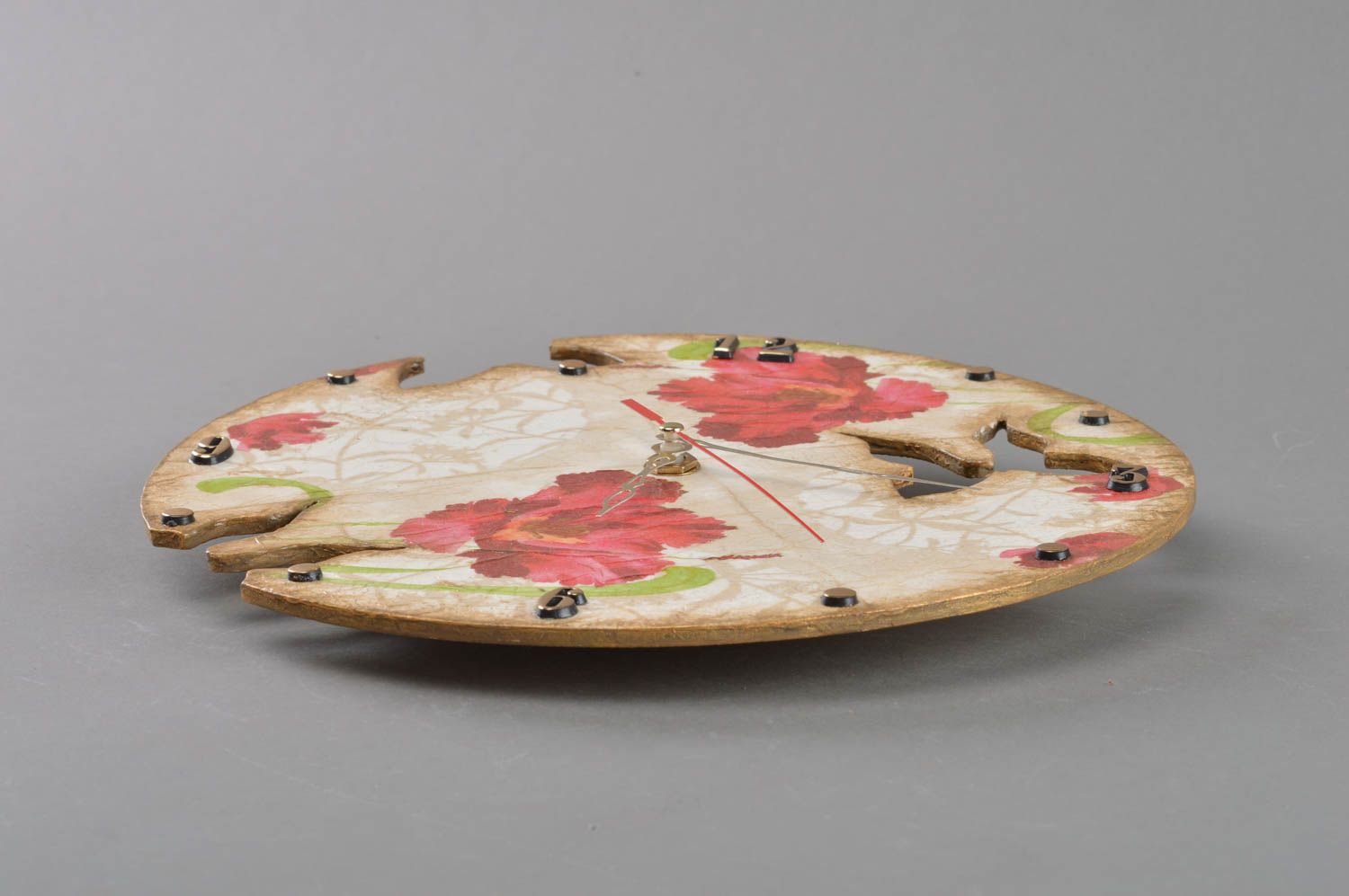 Handmade runde Wanduhr mit Schmetterlingen aus Sperrholz für Flur bunt schön  foto 2