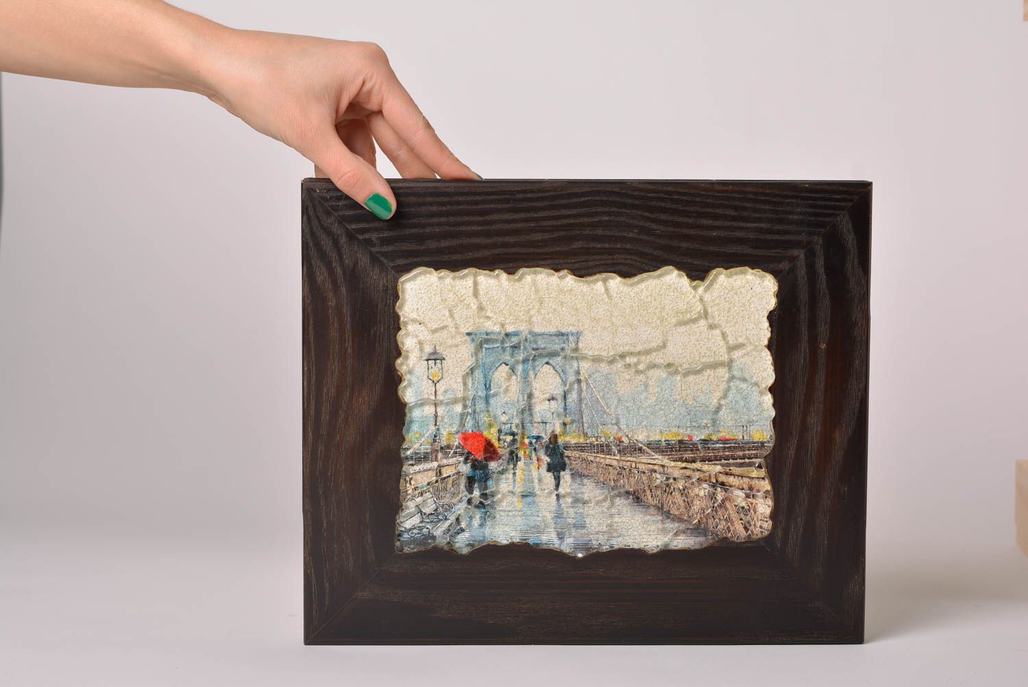 Панно на стену подарок ручной работы красивая картина из стекла и дерева Мост фото 2
