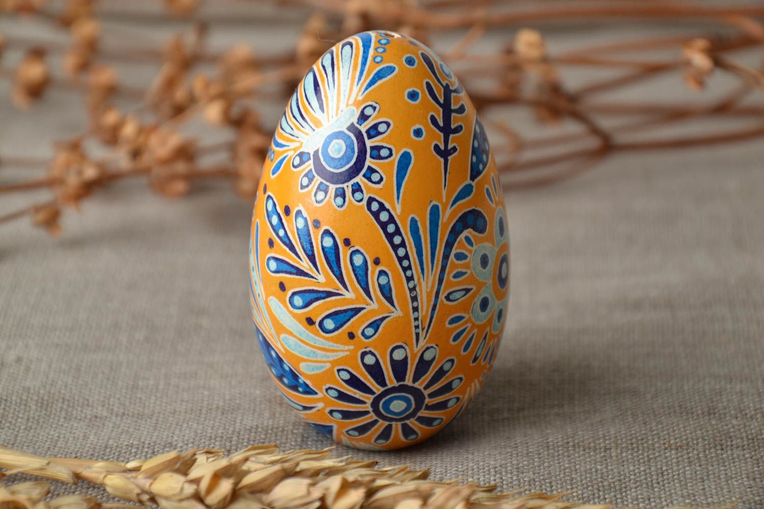 Painted goose egg with floral motives photo 1