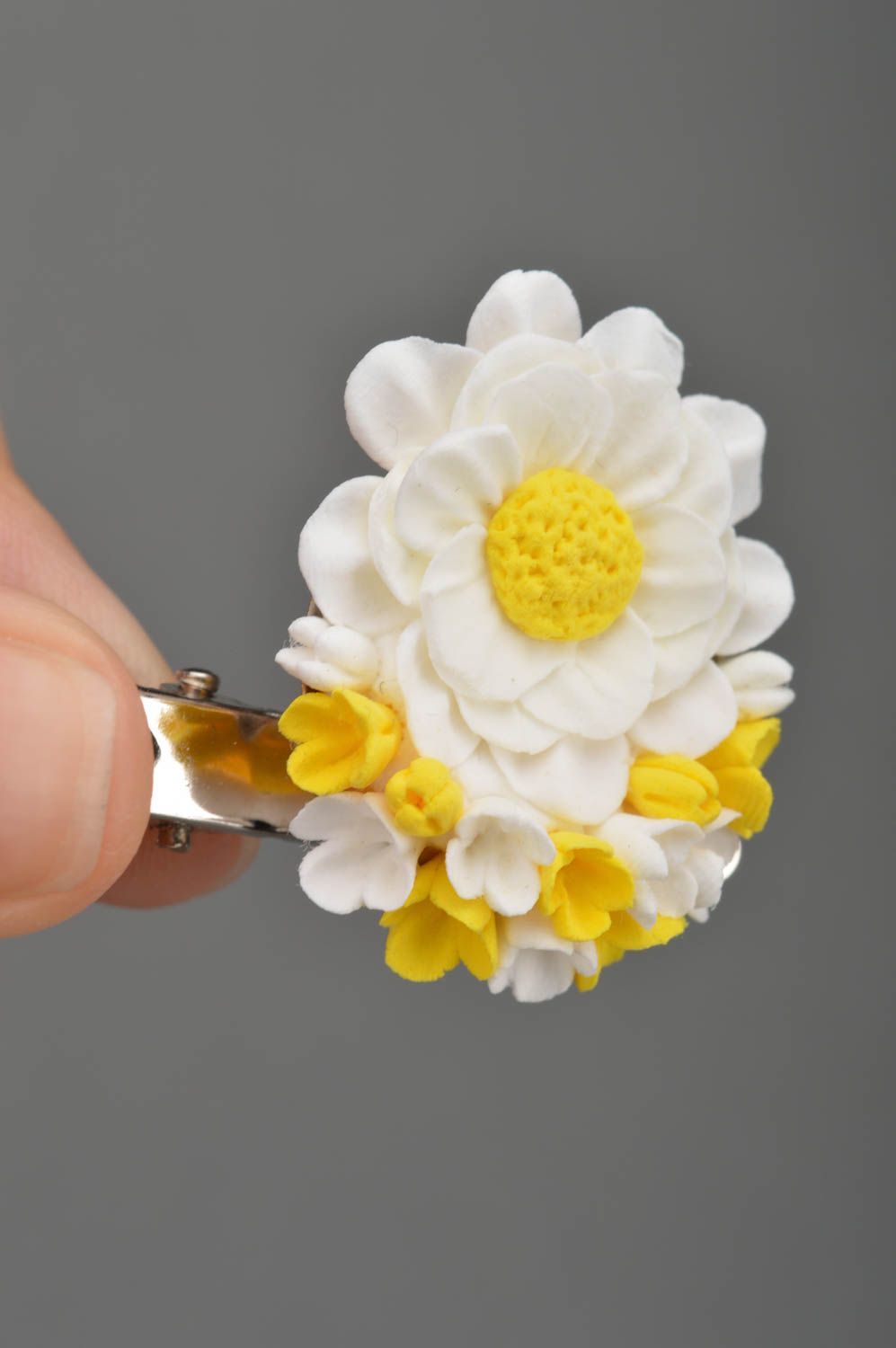 Beautiful white and yellow handmade design polymer clay flower brooch hair clip photo 3