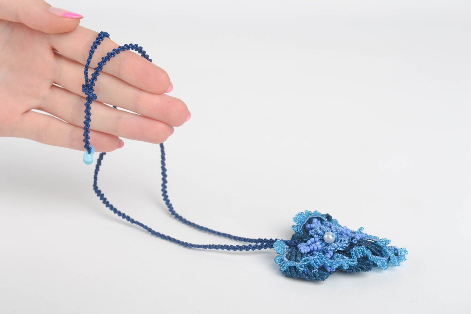 Pendentif bleu Bijou fait main macramé ankars perles de rocaille Cadeau original photo 5