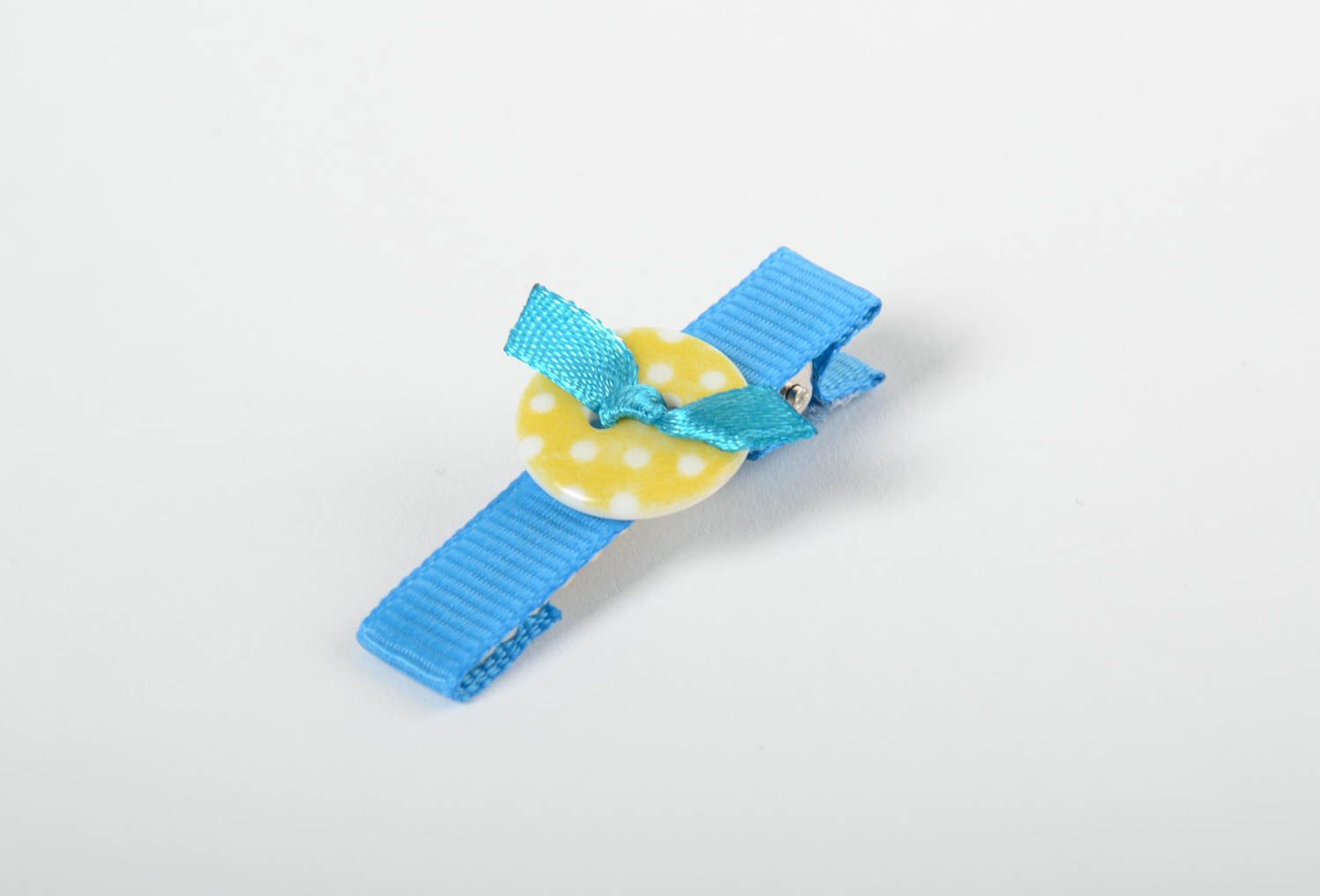 Petite pince à cheveux en rubans faite main bleu jaune avec bouton pour fillette photo 2