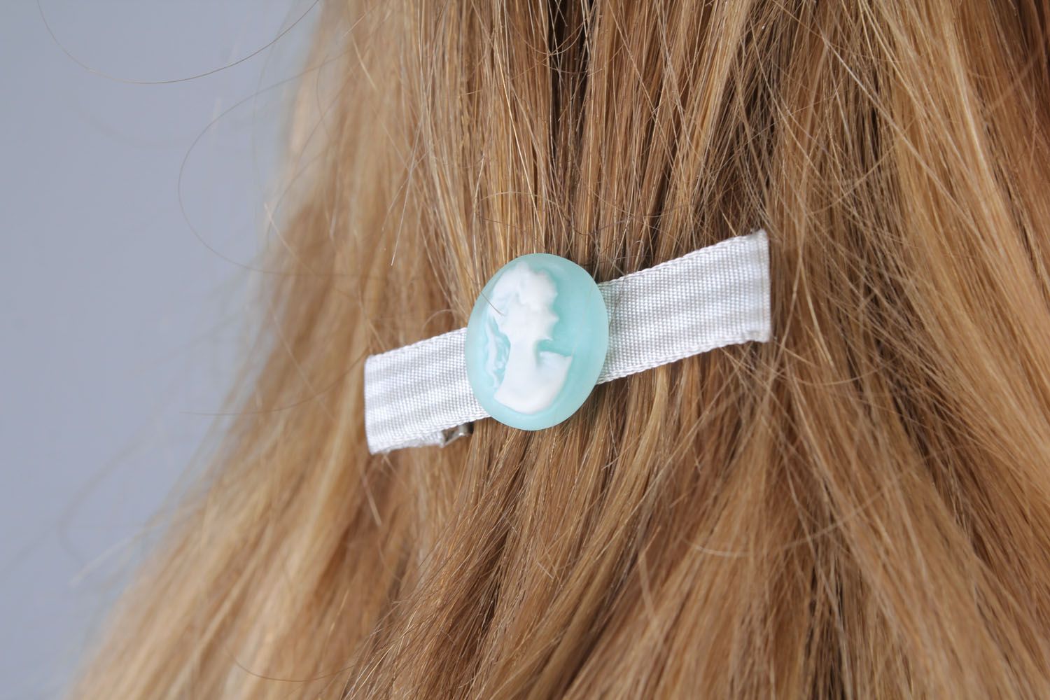 Handmade hair clip with cameo photo 5