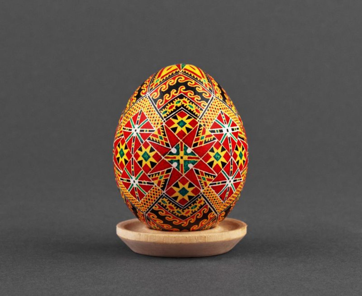 Huevo pintado de Pascua foto 3