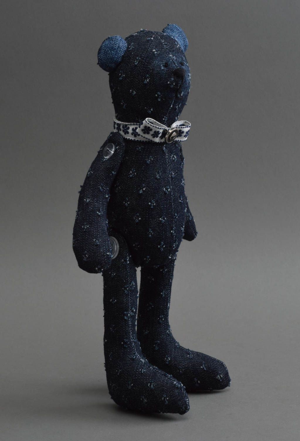 Peluche ours bleu foncé en jean faite main jolie de créateur pour enfant photo 3