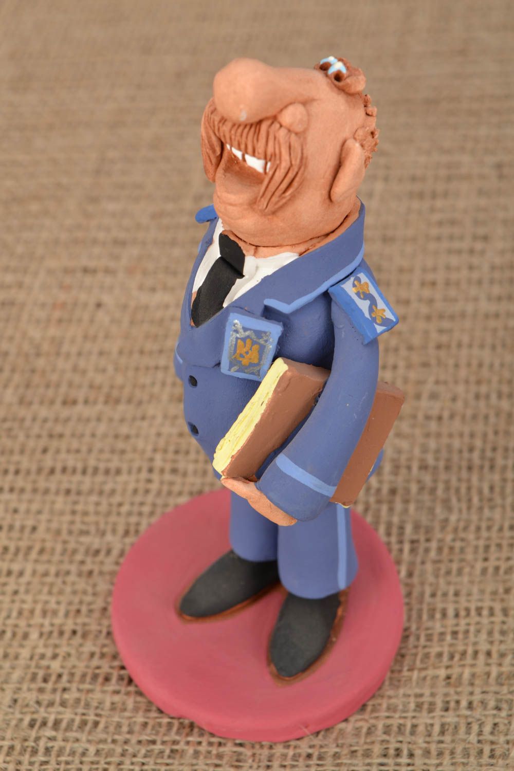 Ceramic figurine Attorney photo 1