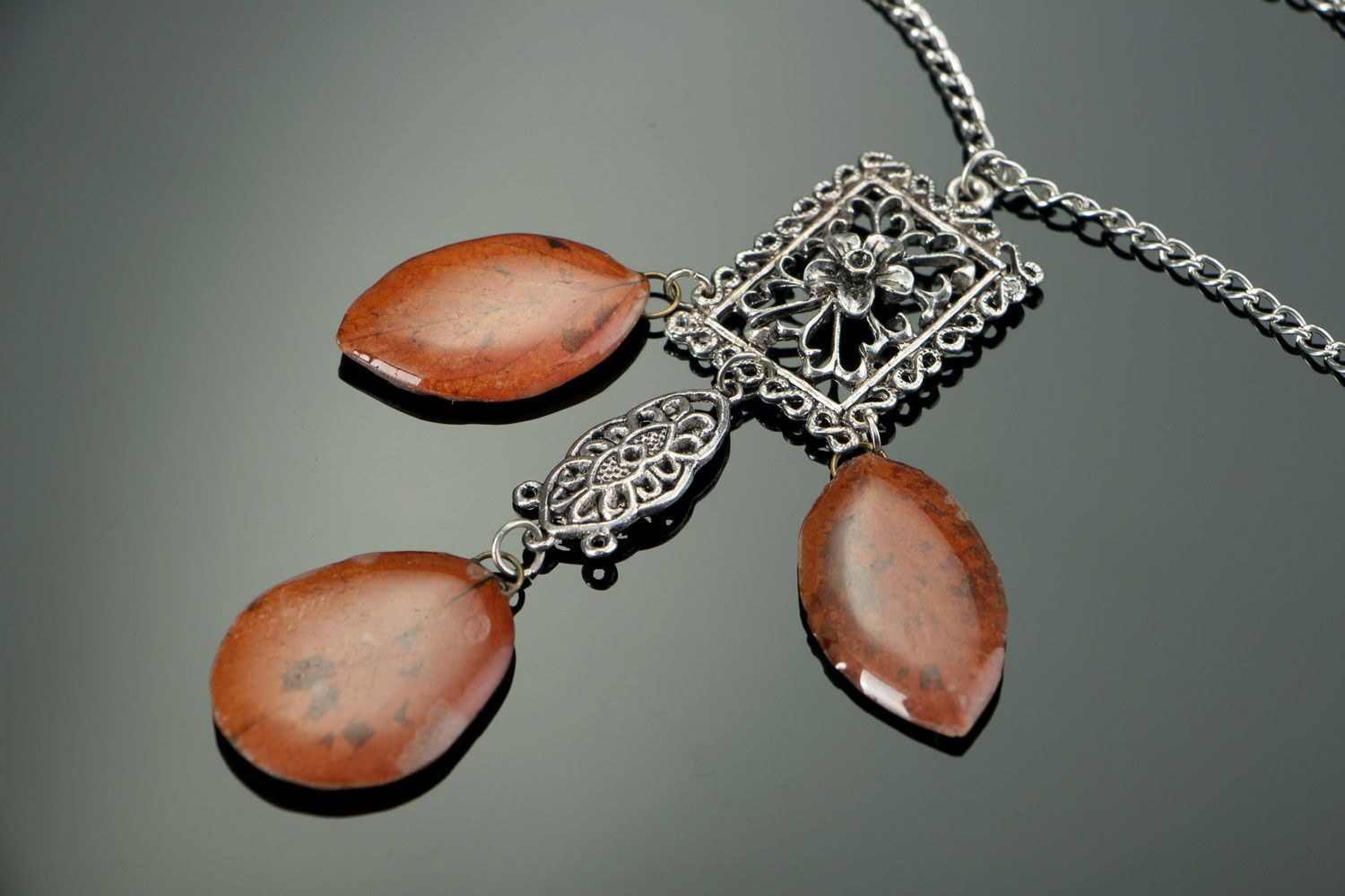 Necklace made of leaves of acacia, coated with epoxy resin photo 3