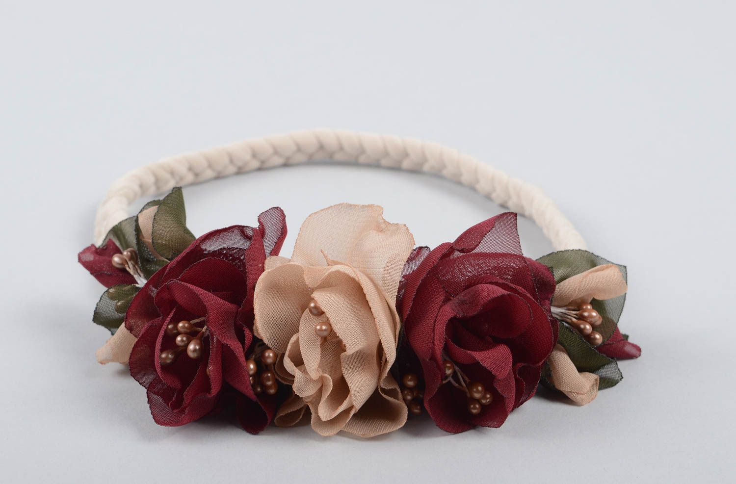 Elegantes Haarband mit Blumen handmade Designer Schmuck Accessoire für Haare  foto 2