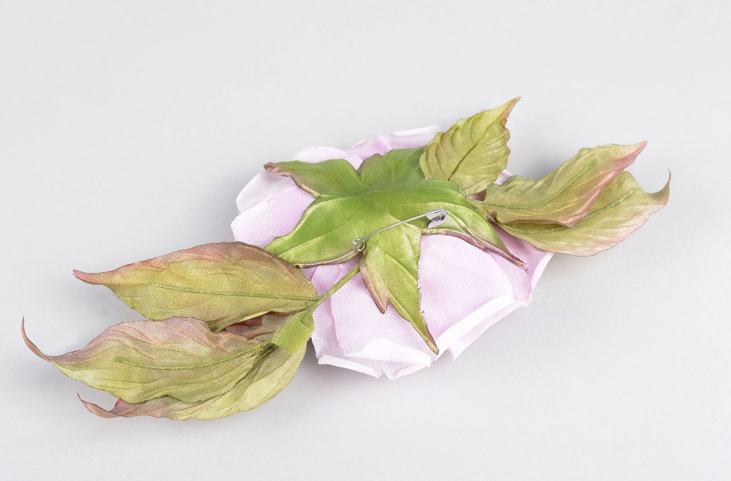Grosse Broche fleur faite main violette en soie naturelle Cadeau pour femme photo 4