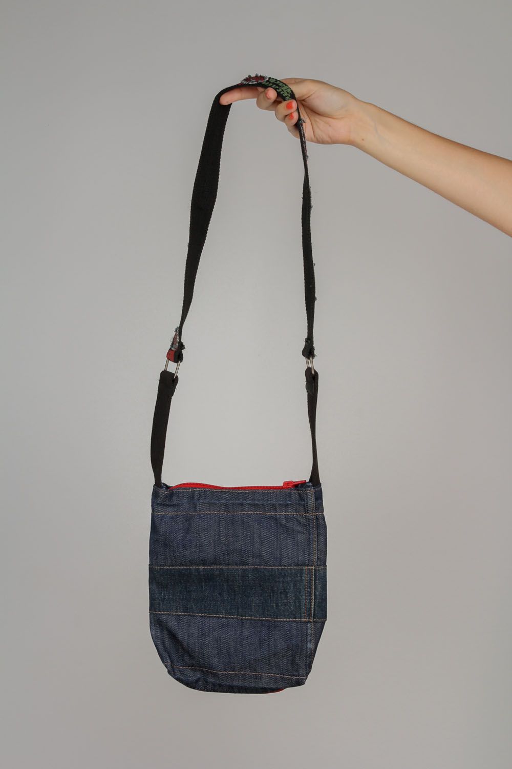Borsa in jeans fatta a mano borsetta originale accessorio bello da donna   foto 3