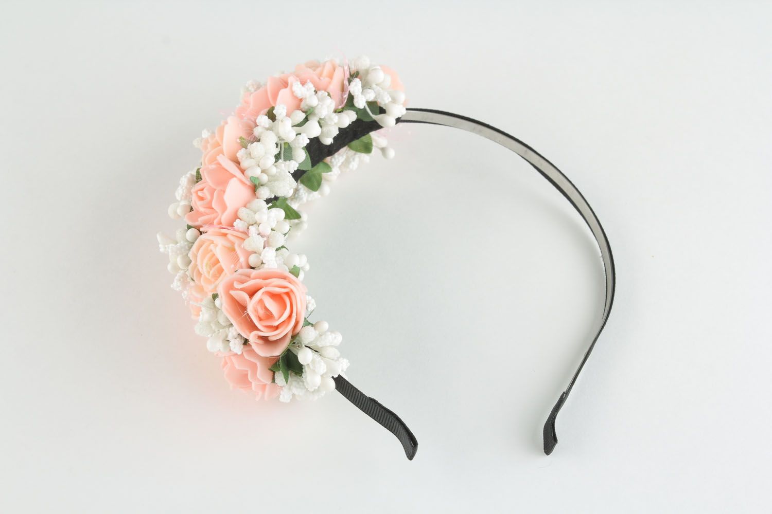 Headband with pink flowers photo 3