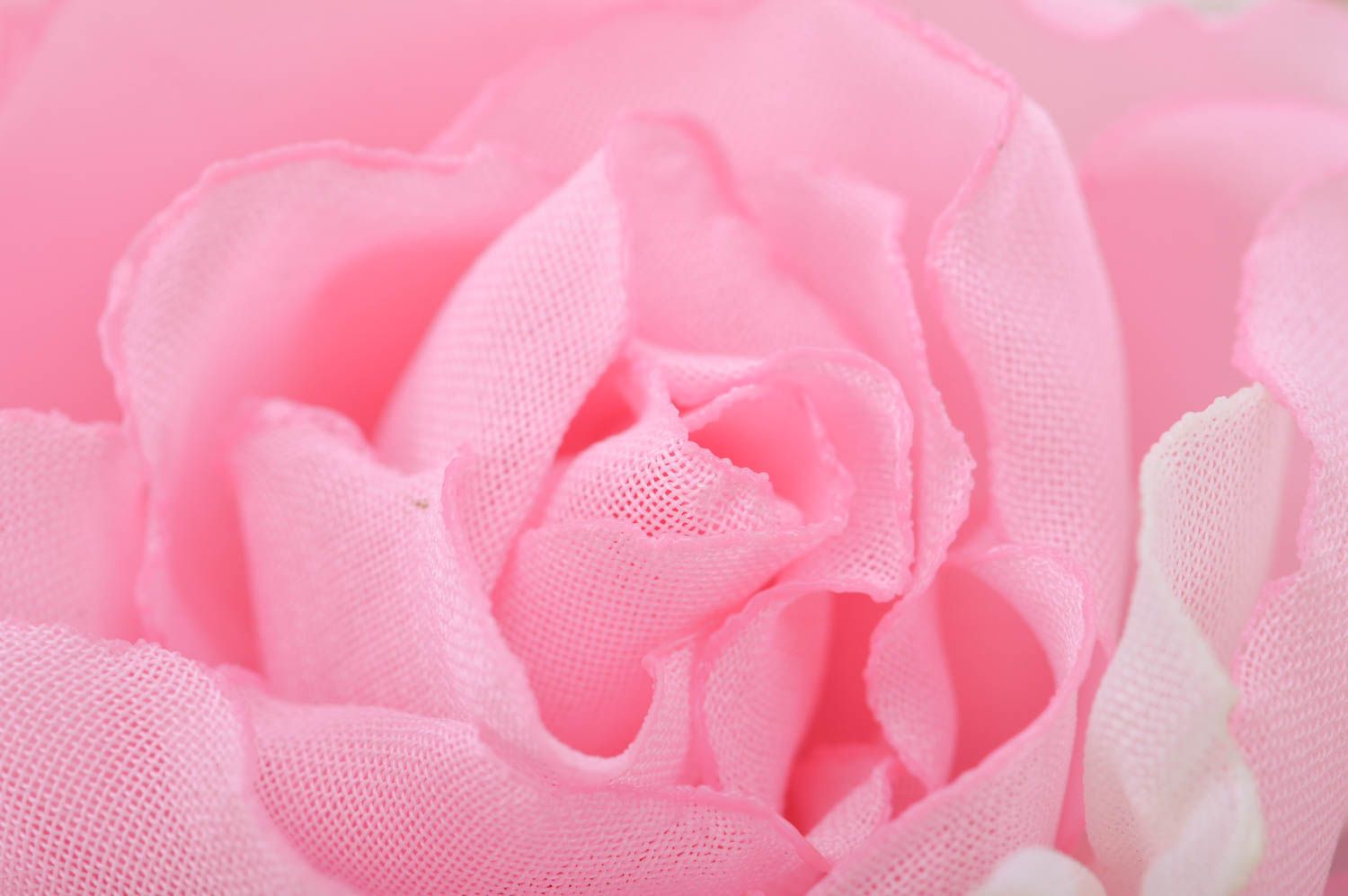 Брошь-заколка из ткани ручной работы в виде розового пиона красивая женская фото 4