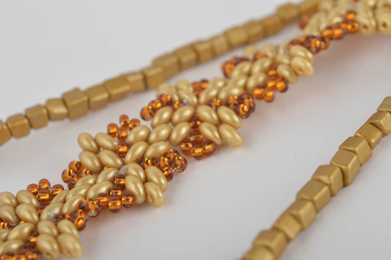 Bracelet perles rocaille Bijou fait main Accessoire femme métal tendance photo 4
