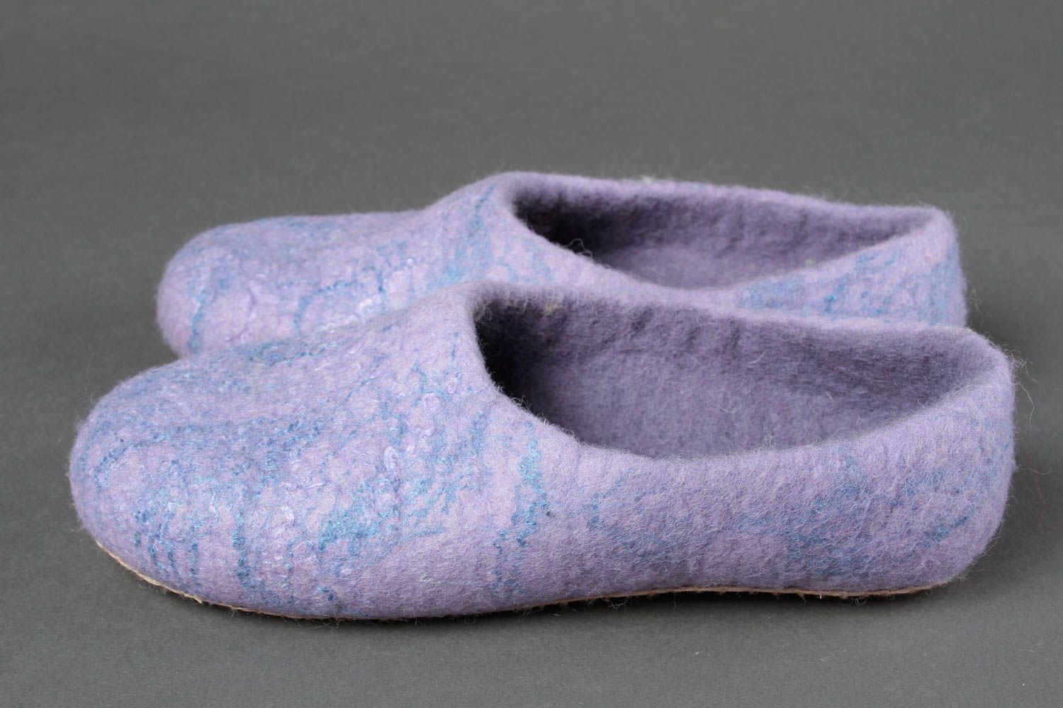 Handmade felted lilac slippers home woolen slippers warm stylish present  photo 3