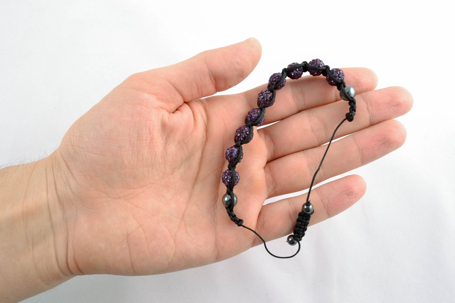 Bracelet with beads and nylon thread photo 2